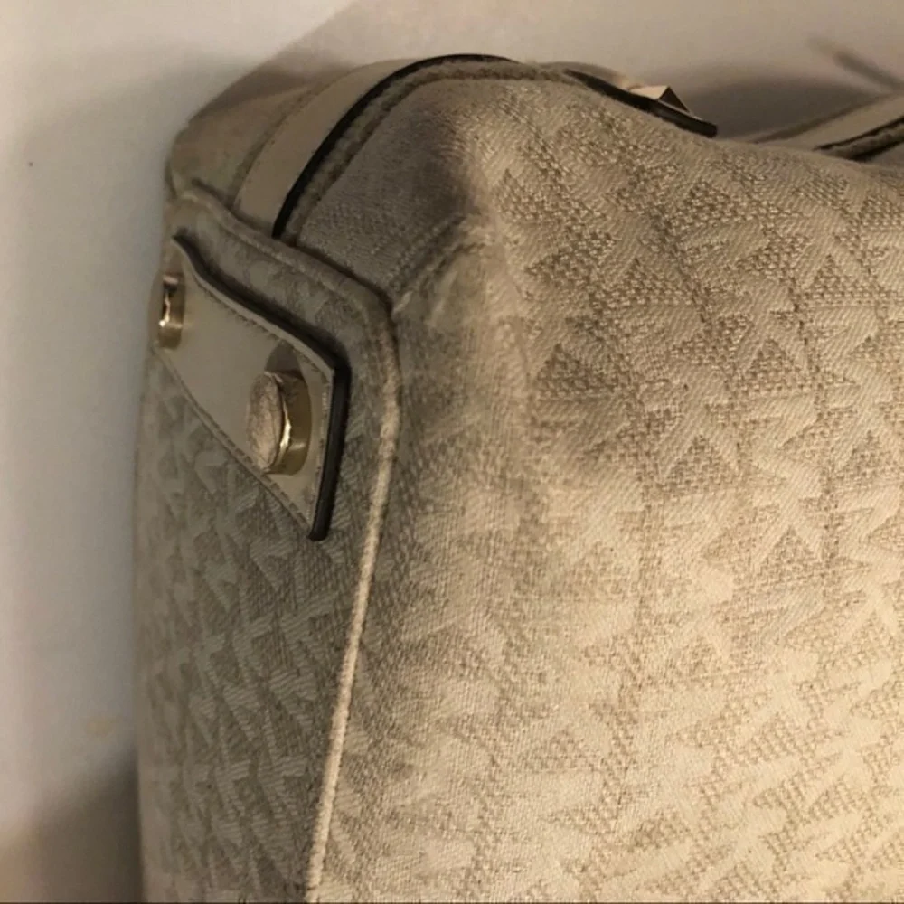 Michael kors signature white mk hobo bag